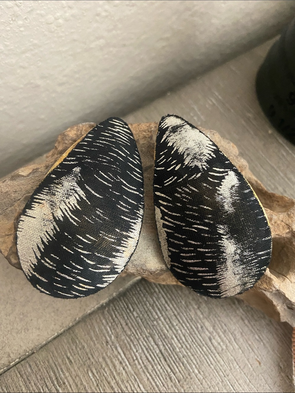 Vintage 80s Artisan Black and Cream Abstract Teardrop Brass Earrings
